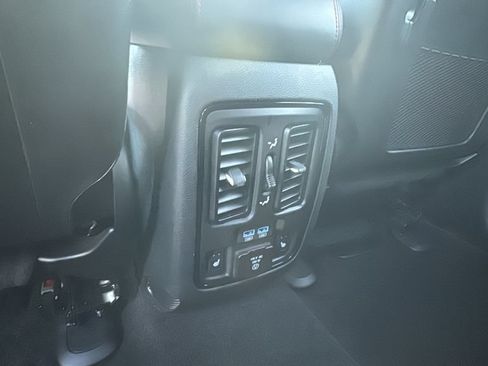 Used 2024 Dodge Durango R/T AWD/4WD image 25