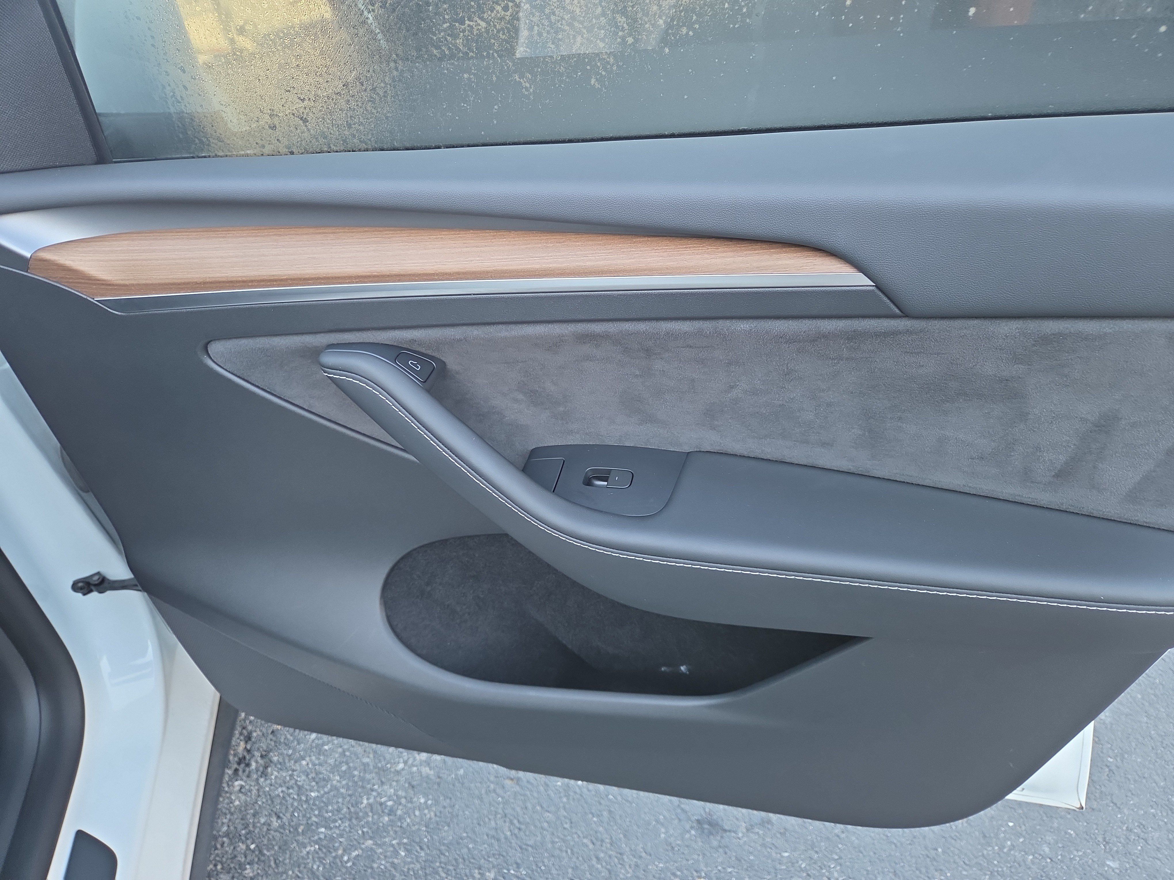 Used 2023 Tesla Model Y AWD image 18