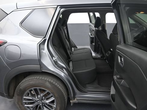 Used 2024 Nissan Rogue S AWD/4WD image 30