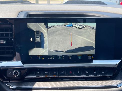 Used 2022 Chevrolet Silverado 1500 ZR2 w/ Technology Package image 6