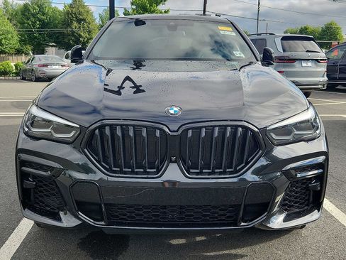 Used 2022 BMW X6 xDrive40i w/ M Sport Package AWD/4WD image 2
