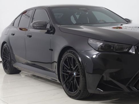 Used 2025 BMW M5 w/ Executive Package image 70