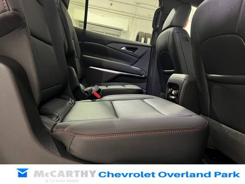 Used 2024 Chevrolet Traverse Z71 w/ Enhanced Driving Package AWD/4WD image 30