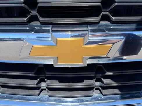 Used 2017 Chevrolet Silverado 1500 LT AWD/4WD image 34