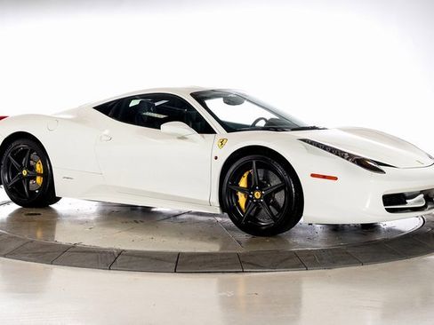 Used 2014 Ferrari 458 Italia image 14
