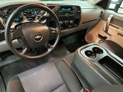 Used 2014 Chevrolet Silverado 2500 W/T RWD image 13