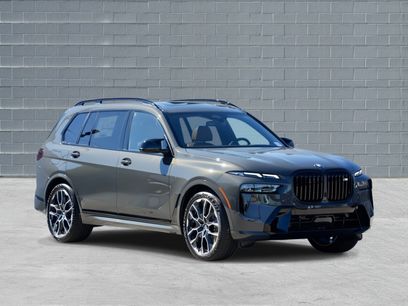 New 2026 BMW X7 M60i w/ Executive Package