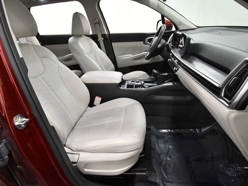 Certified 2024 Kia Sorento S w/ Panoramic Sunroof Package AWD/4WD image 19