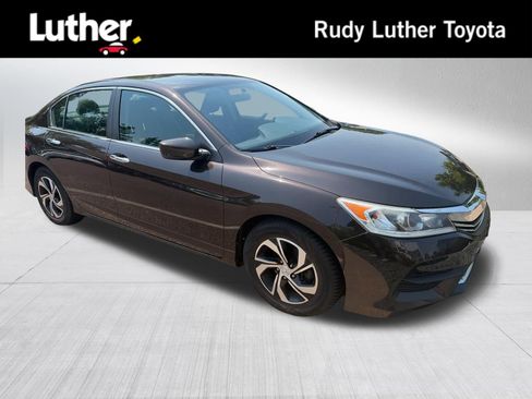 Used 2017 Honda Accord LX image 1