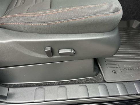 Used 2025 Nissan Frontier Pro-X w/ Pro Convenience Package image 24