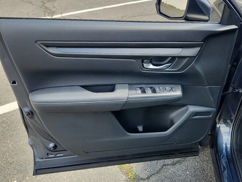 Used 2024 Honda CR-V EX image 12