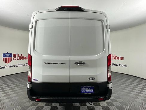 New 2026 Ford Transit 250 148 Medium Roof w/ Load Area Protection Package RWD image 4