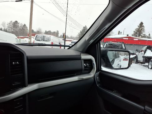 Used 2023 Ford F150 XLT w/ XTR Package image 18