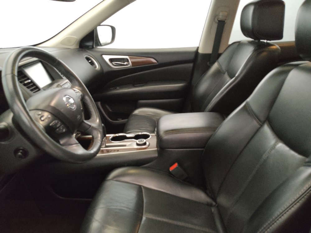 Used 2018 Nissan Pathfinder Platinum AWD/4WD image 17