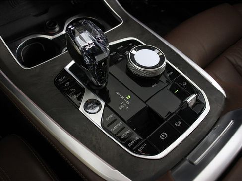 Used 2019 BMW X7 xDrive40i w/ Premium Package image 15