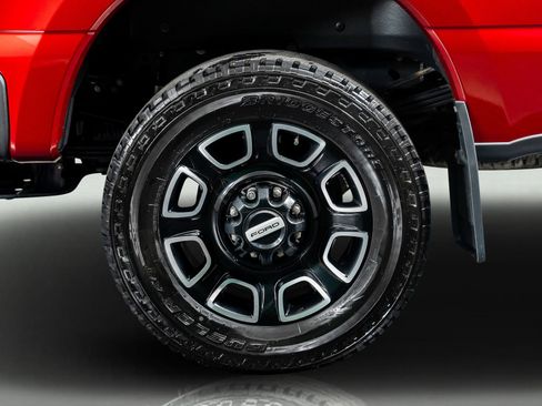 Used 2025 Ford F250 Platinum image 16