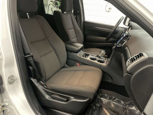 Used 2020 Jeep Grand Cherokee Laredo image 21