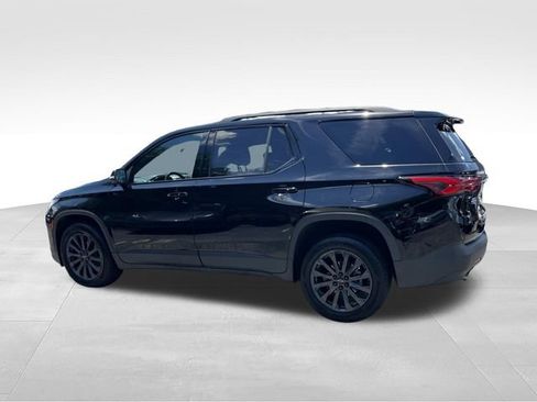 Used 2023 Chevrolet Traverse RS w/ LPO, Floor Liner Package FWD image 6
