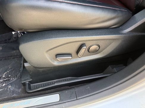 Used 2020 Ford Edge Titanium w/ Equipment Group 301A FWD image 11
