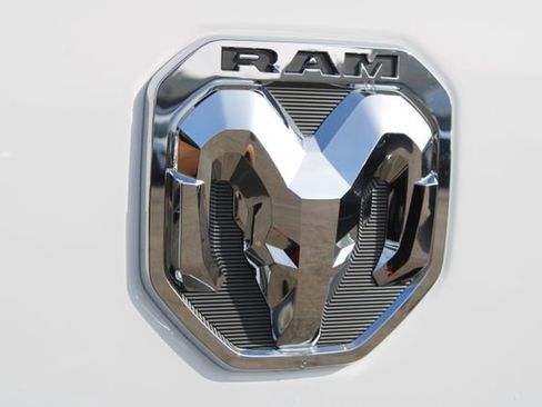 Used 2024 RAM 2500 Big Horn image 8