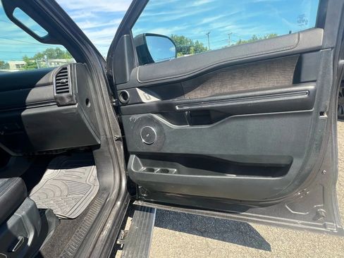 Used 2020 Ford Expedition Max Limited w/ Equipment Group 302A image 33