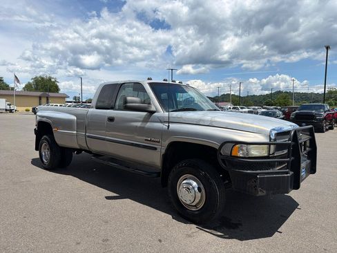Used 1998 Dodge Ram 3500 Truck 4x4 Quad Cab image 3