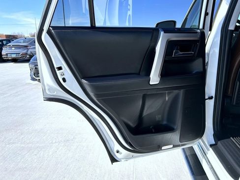 Used 2021 Toyota 4Runner Limited AWD/4WD image 20