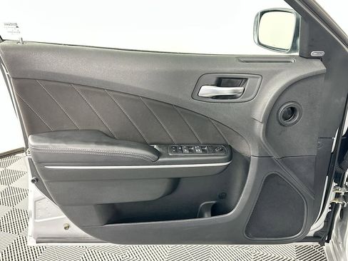 Used 2023 Dodge Charger SXT image 28