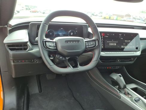 Used 2026 Dodge Charger Scat Pack w/ Blacktop Package AWD/4WD image 16