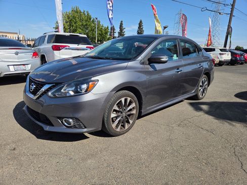 Used 2019 Nissan Sentra SR FWD image 1
