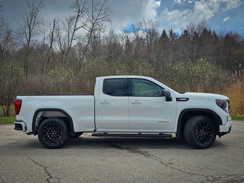 New 2026 GMC Sierra 1500 Elevation image 2