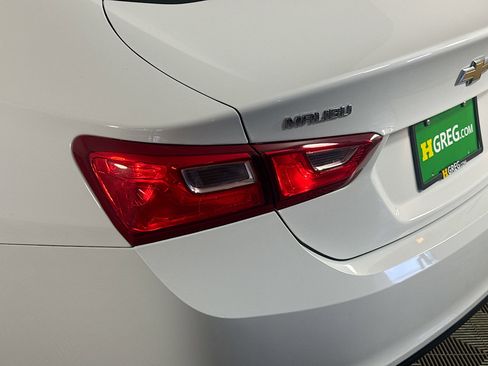 Used 2019 Chevrolet Malibu LS FWD image 36