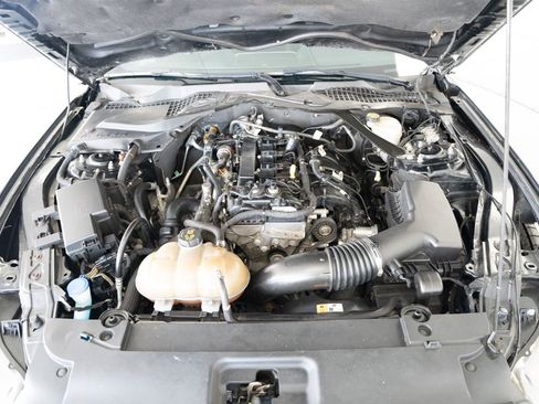 Used 2017 Ford Mustang Premium image 22