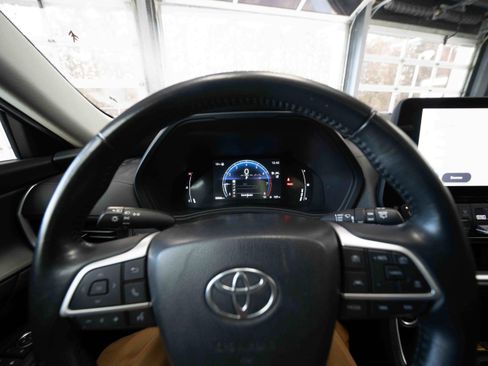 Used 2024 Toyota Grand Highlander XLE image 15