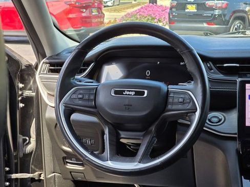 Used 2022 Jeep Grand Cherokee L Limited image 28