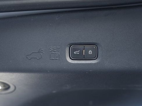 Certified 2025 Ford Expedition Active image 18