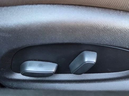 Used 2019 Chevrolet Camaro LT w/ RS Package image 18