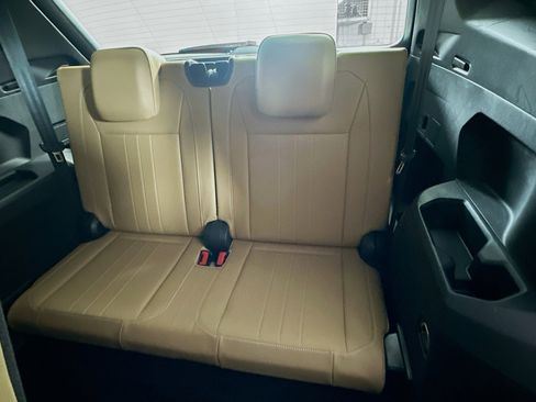 Used 2024 Volkswagen Tiguan SE FWD image 29