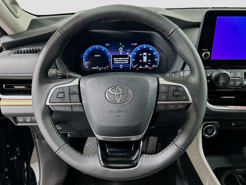 New 2026 Toyota Grand Highlander FWD image 11
