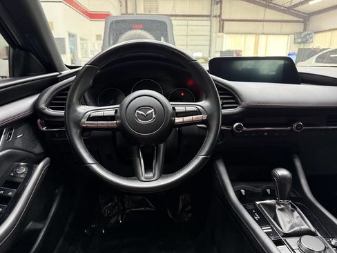 Used 2022 MAZDA MAZDA3 s FWD image 21