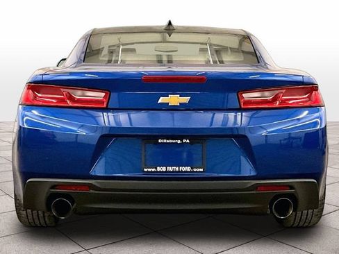 Used 2016 Chevrolet Camaro LT RWD image 4