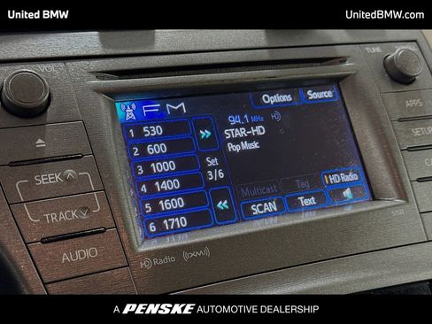 Used 2014 Toyota Prius Three image 8