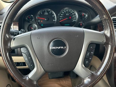 Used 2011 GMC Sierra 1500 Denali AWD/4WD image 22