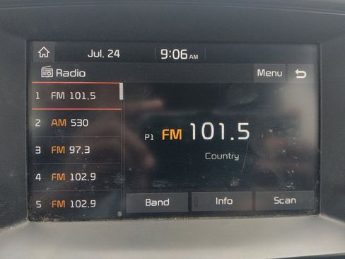 Used 2020 Kia Sorento L FWD image 25