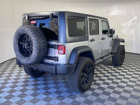 Used 2017 Jeep Wrangler Unlimited Sport w/ Quick Order Package 24S AWD/4WD image 7