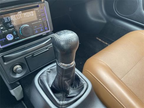 Used 2001 Toyota MR2 image 18