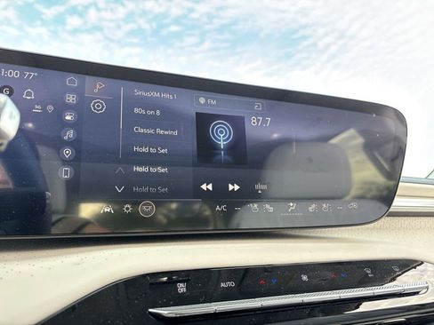 New 2026 Buick Enclave Avenir w/ Super Cruise Package image 13