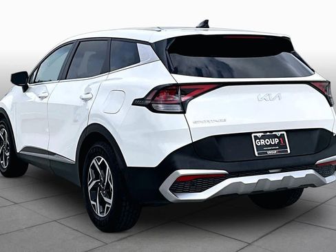 Used 2023 Kia Sportage LX FWD image 11