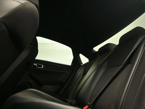 Used 2023 Honda Civic Sport image 13