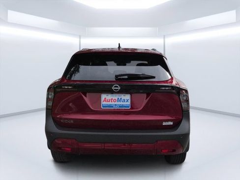 Used 2026 Nissan Kicks SV FWD image 4